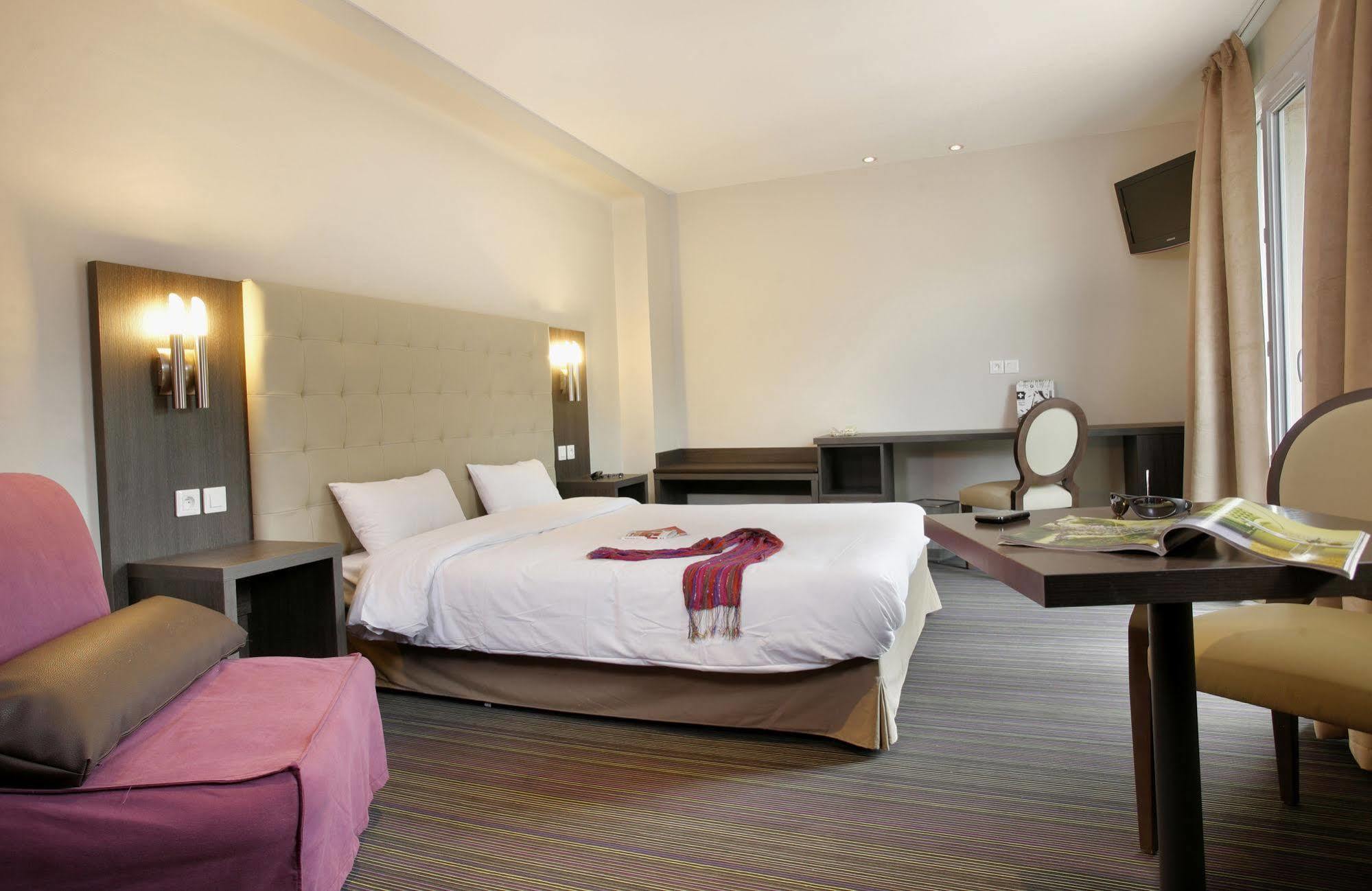 Hotel The Originals Perpignan Sud Le Grillon D'Or 勒宝洛 外观 照片