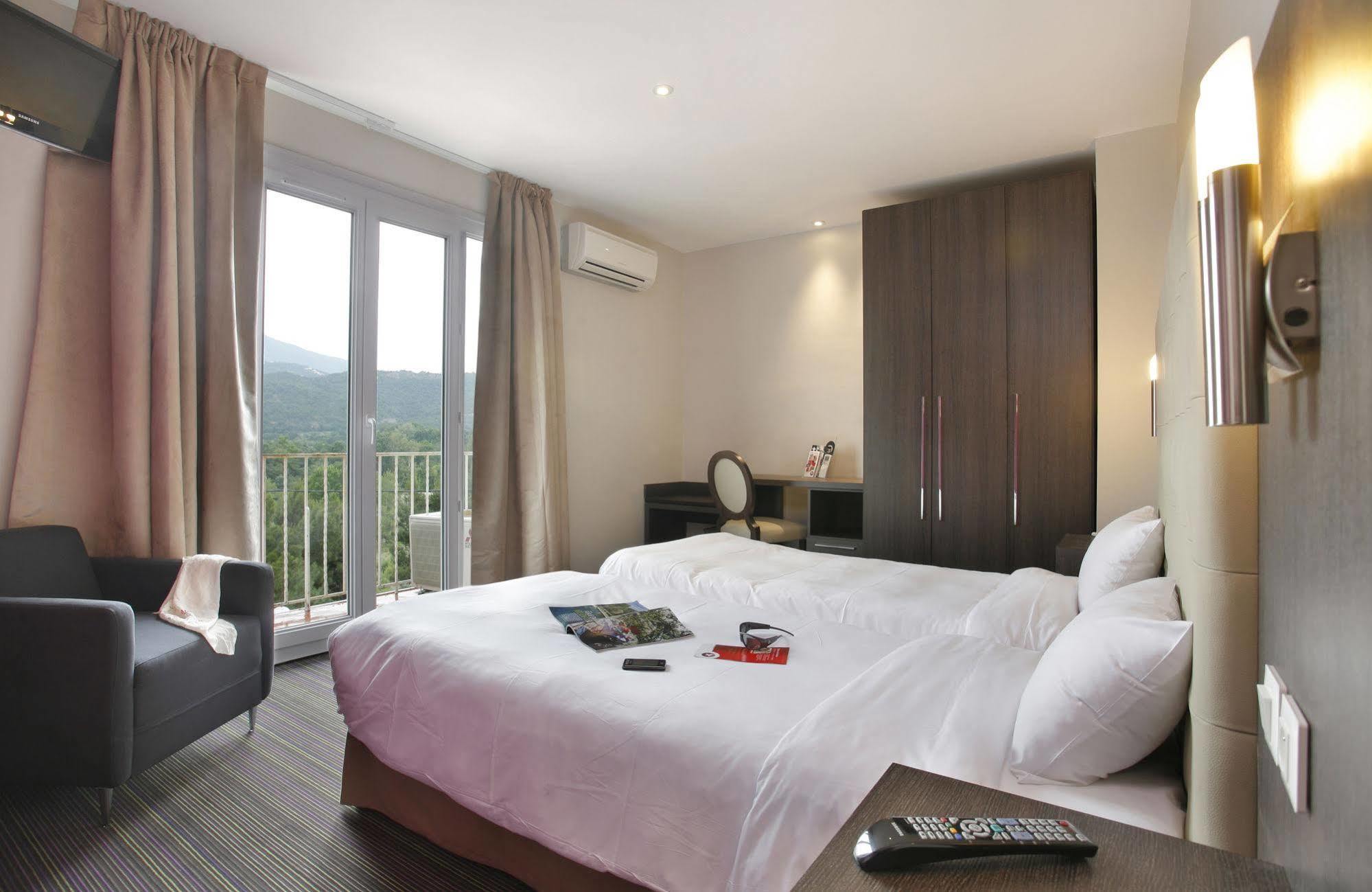 Hotel The Originals Perpignan Sud Le Grillon D'Or 勒宝洛 外观 照片