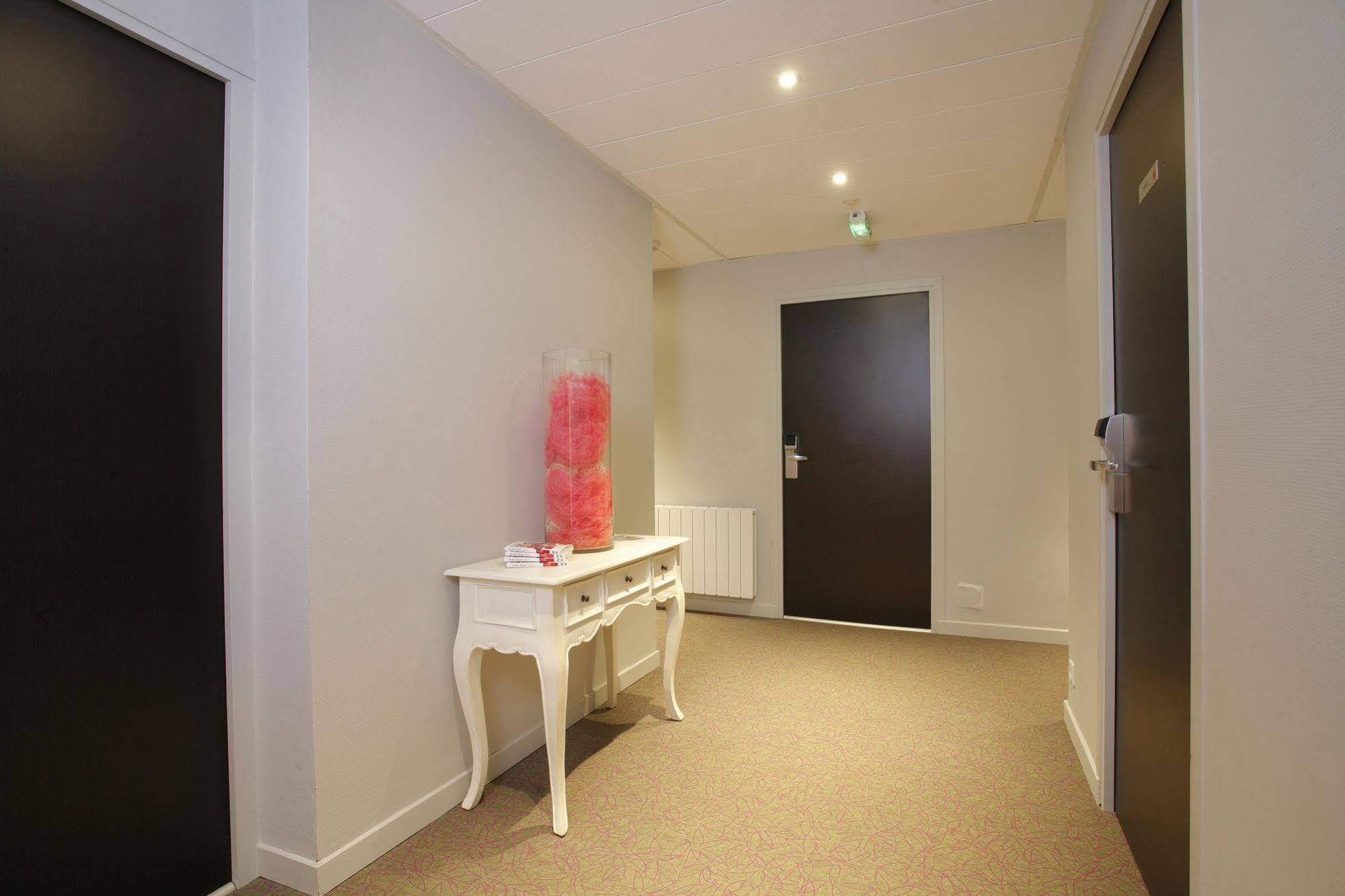 Hotel The Originals Perpignan Sud Le Grillon D'Or 勒宝洛 外观 照片